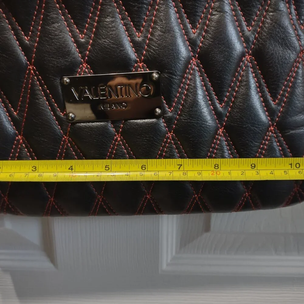 Valentino - vintage - Italian leather quilted crossbody clutch - EUC - Picture 8 of 11